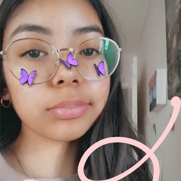 Meet your Posher, Ruby - Picture 2 of 3